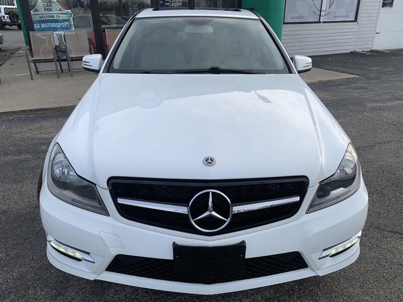 2013 Mercedes-Benz C-Class C300 Sport photo 2