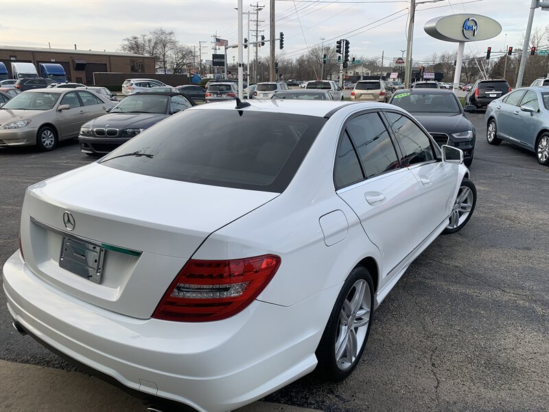 2013 Mercedes-Benz C-Class C300 Sport photo 4