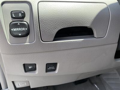 2010 Toyota Camry Hybrid   - Photo 10 - Palatine, IL 60074