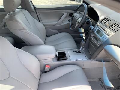2010 Toyota Camry Hybrid   - Photo 17 - Palatine, IL 60074