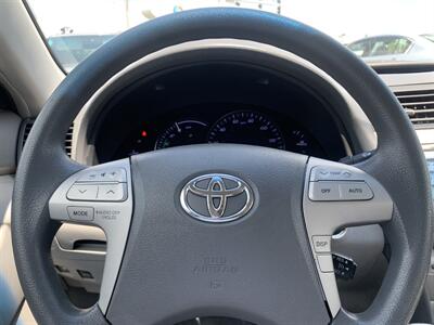 2010 Toyota Camry Hybrid   - Photo 12 - Palatine, IL 60074
