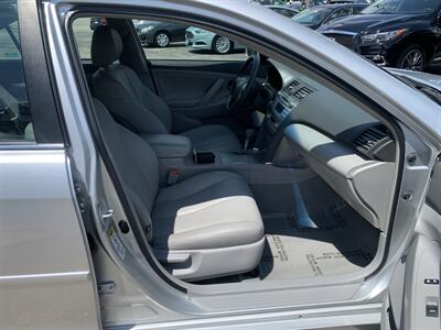 2010 Toyota Camry Hybrid   - Photo 20 - Palatine, IL 60074