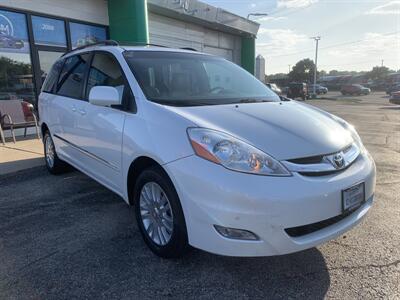 2009 Toyota Sienna XLE   - Photo 3 - Palatine, IL 60074