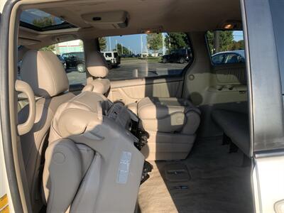 2009 Toyota Sienna XLE   - Photo 22 - Palatine, IL 60074