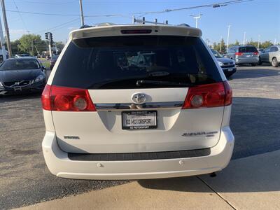 2009 Toyota Sienna XLE   - Photo 6 - Palatine, IL 60074