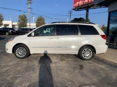 2009 Toyota Sienna XLE   - Photo 9 - Palatine, IL 60074