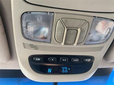 2009 Toyota Sienna XLE   - Photo 39 - Palatine, IL 60074