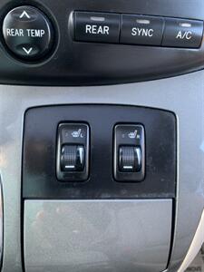 2009 Toyota Sienna XLE   - Photo 37 - Palatine, IL 60074