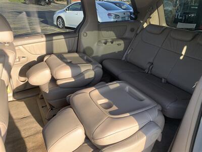 2009 Toyota Sienna XLE   - Photo 23 - Palatine, IL 60074