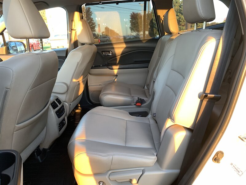2016 Honda Pilot Elite - Photo 21