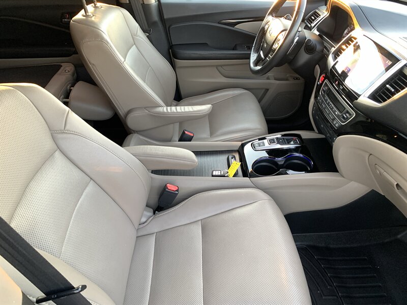 2016 Honda Pilot Elite - Photo 16