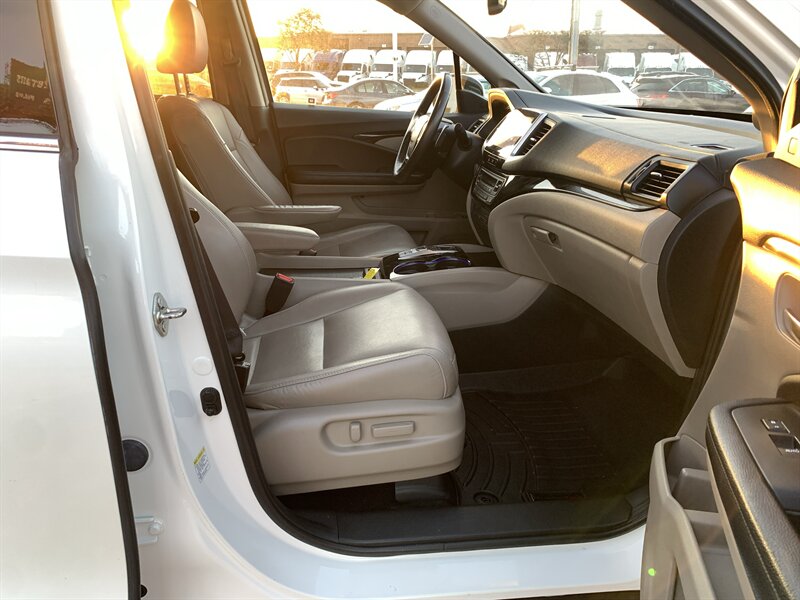 2016 Honda Pilot Elite - Photo 15