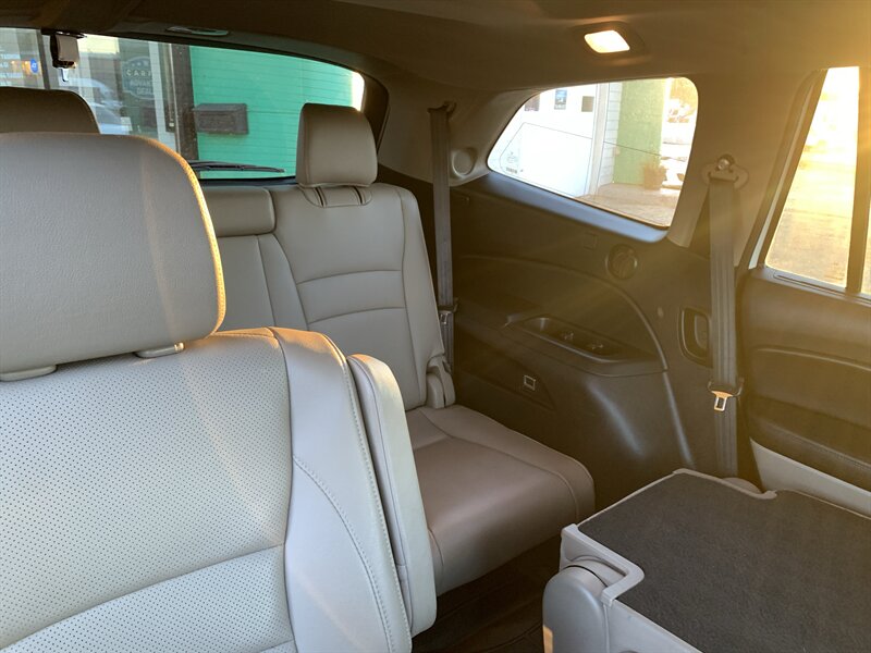 2016 Honda Pilot Elite - Photo 18