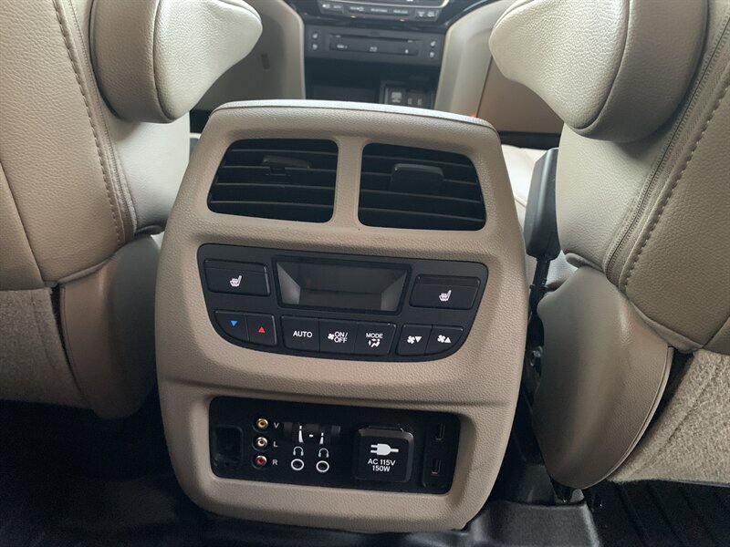 2016 Honda Pilot Elite - Photo 19