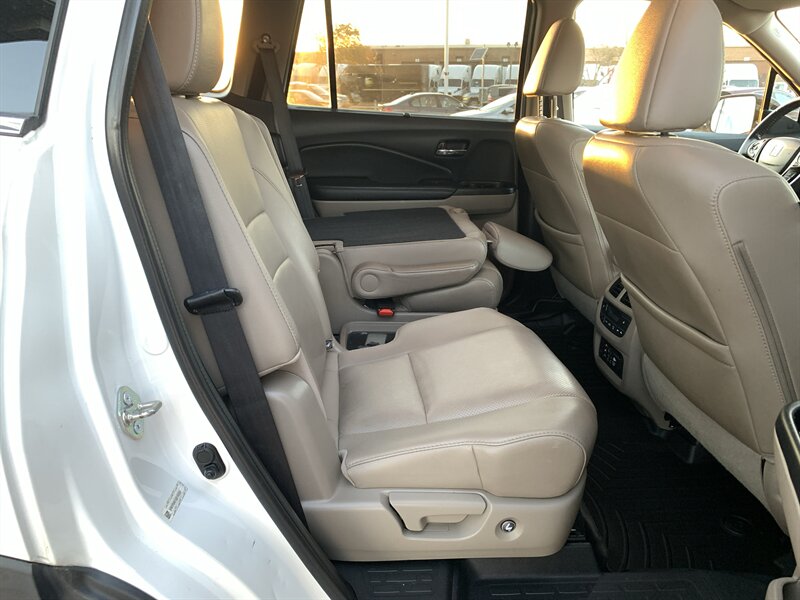 2016 Honda Pilot Elite - Photo 17