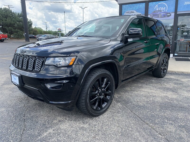 2017 Jeep Grand Cherokee Altitude - Photo 1 - Palatine, IL 60074