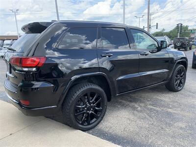 2017 Jeep Grand Cherokee Altitude   - Photo 4 - Palatine, IL 60074