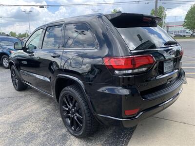 2017 Jeep Grand Cherokee Altitude   - Photo 7 - Palatine, IL 60074