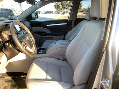 2018 Toyota Highlander LE   - Photo 22 - Palatine, IL 60074