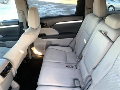 2018 Toyota Highlander LE   - Photo 21 - Palatine, IL 60074