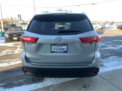 2018 Toyota Highlander LE   - Photo 5 - Palatine, IL 60074