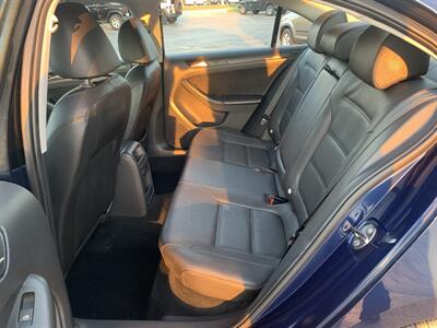 2011 Volkswagen Jetta SE   - Photo 15 - Palatine, IL 60074