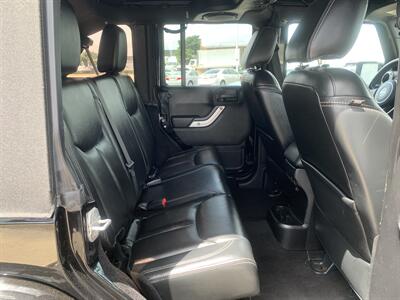 2014 Jeep Wrangler Unlimited Sahara   - Photo 14 - Palatine, IL 60074