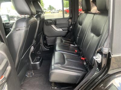 2014 Jeep Wrangler Unlimited Sahara   - Photo 16 - Palatine, IL 60074