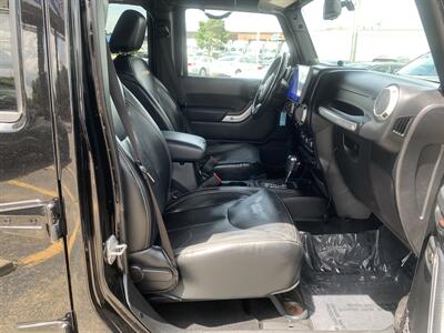 2014 Jeep Wrangler Unlimited Sahara   - Photo 12 - Palatine, IL 60074