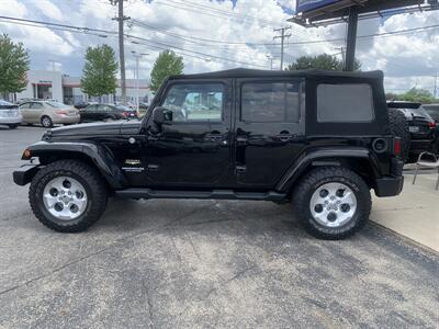 2014 Jeep Wrangler Unlimited Sahara   - Photo 8 - Palatine, IL 60074