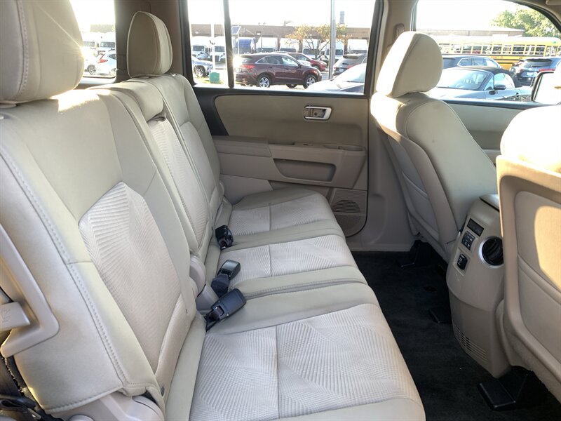 2013 Honda Pilot LX - Photo 18 - Palatine, IL 60074