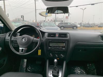 2011 Volkswagen Jetta SE   - Photo 12 - Palatine, IL 60074