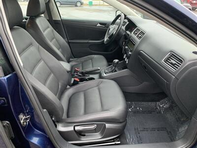 2011 Volkswagen Jetta SE   - Photo 10 - Palatine, IL 60074