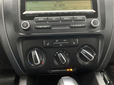 2011 Volkswagen Jetta SE   - Photo 21 - Palatine, IL 60074