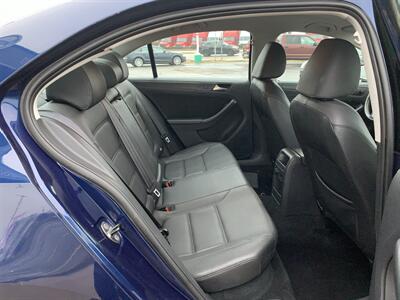 2011 Volkswagen Jetta SE   - Photo 11 - Palatine, IL 60074