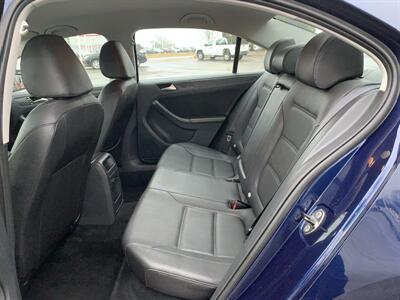 2011 Volkswagen Jetta SE   - Photo 13 - Palatine, IL 60074