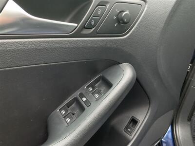 2011 Volkswagen Jetta SE   - Photo 14 - Palatine, IL 60074