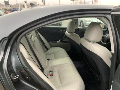 2010 Lexus IS 250   - Photo 36 - Palatine, IL 60074
