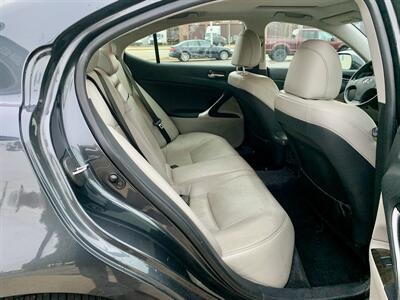 2010 Lexus IS 250   - Photo 11 - Palatine, IL 60074