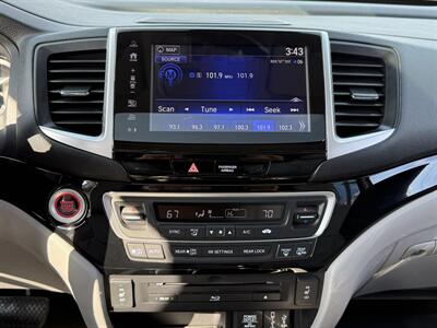 2017 Honda Pilot Touring   - Photo 35 - Palatine, IL 60074