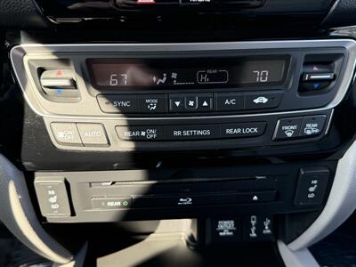 2017 Honda Pilot Touring   - Photo 36 - Palatine, IL 60074