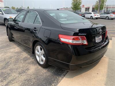 2011 Toyota Camry SE   - Photo 7 - Palatine, IL 60074