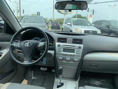 2011 Toyota Camry SE   - Photo 15 - Palatine, IL 60074