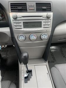 2011 Toyota Camry SE   - Photo 21 - Palatine, IL 60074