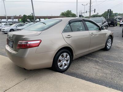 2007 Toyota Camry LE   - Photo 7 - Palatine, IL 60074