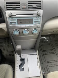 2007 Toyota Camry LE   - Photo 27 - Palatine, IL 60074