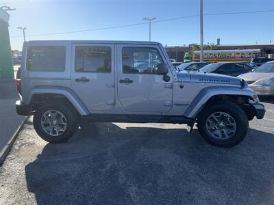 2013 Jeep Wrangler Unlimited Rubicon   - Photo 4 - Palatine, IL 60074