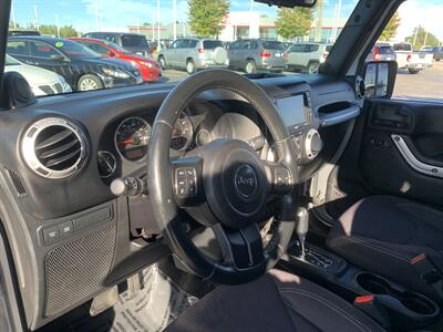 2013 Jeep Wrangler Unlimited Rubicon   - Photo 17 - Palatine, IL 60074