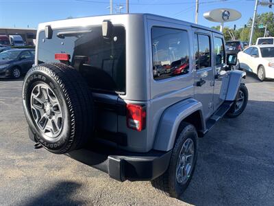 2013 Jeep Wrangler Unlimited Rubicon   - Photo 5 - Palatine, IL 60074