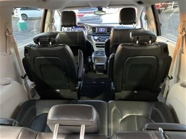 2017 Chrysler Pacifica Touring-L - Photo 10 - Palatine, IL 60074